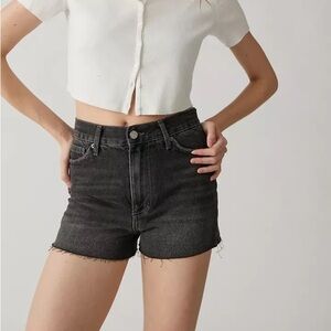 BDG Girlfriend High Rise black denim shorts size 28